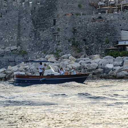 Civico 69 4* 斯培西亚